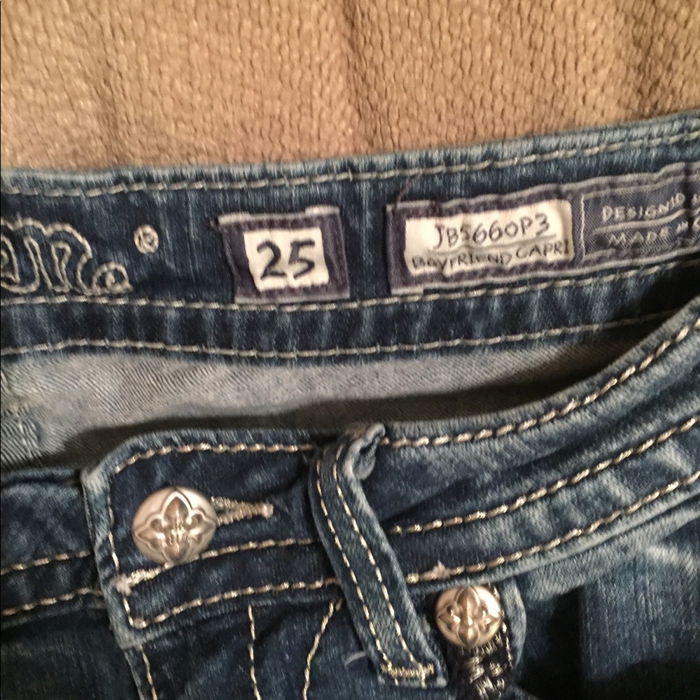Miss me jeans capris